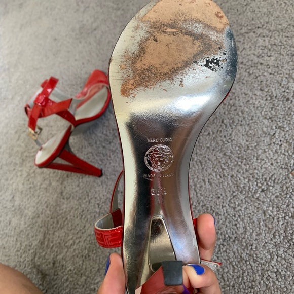 SOLD 🚫 Patent Versace sandals - Picture 5 of 6